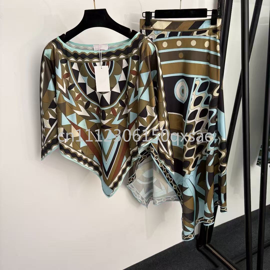 Maxi Dress Halter - Luxury Design Women's Black Cloak Dress